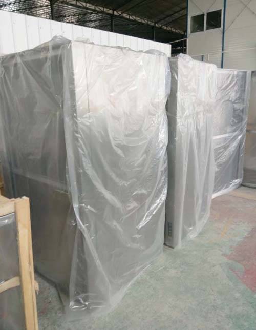 手动升降传递窗经济实惠,不锈钢电动升降传递窗更显档次,使用方便。 手动升降传递窗经济实惠,不锈钢电动升降传递窗更显档次,使用方便。